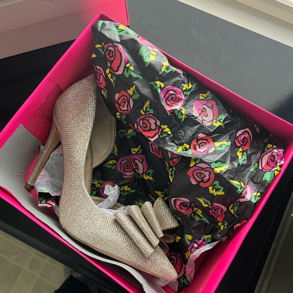 Cheap heels - Picture 1 of 2